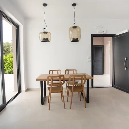 Villa Sea Whisper With Private Pool & Panoramic Sea View *