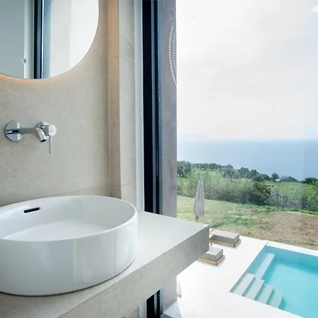 Villa Sea Whisper With Private Pool & Panoramic Sea View *
