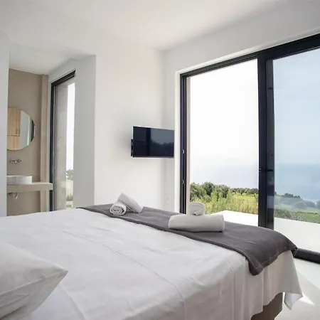 Sea Whisper With Private Pool & Panoramic Sea View Villa Plateies