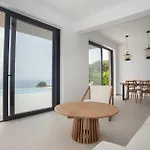 Villa Sea Whisper With Private Pool & Panoramic Sea View *